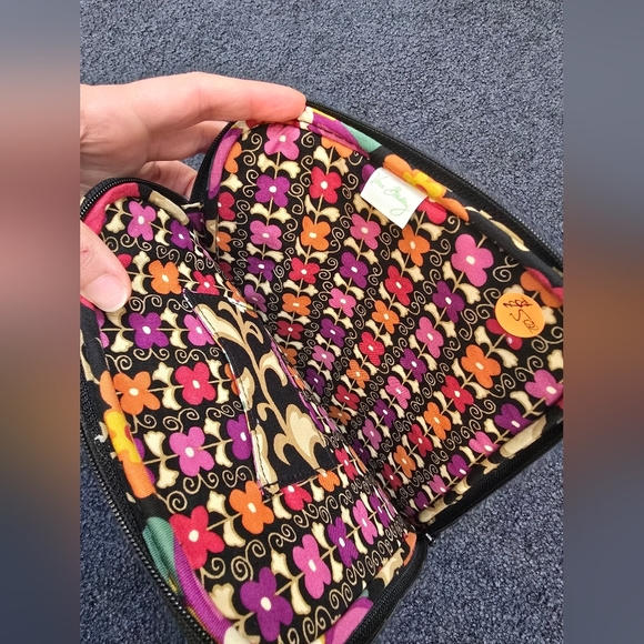 Vera Bradley Floral iPad-Tablet eReader Sleeve Case Zip Cover Quilt - Picture 3 of 8